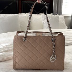 Michael Kors Susannah large tote leather blush bag